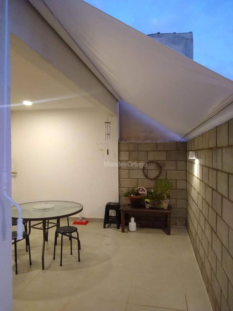 Casa de Condomínio à venda com 2 quartos, 70m² - Foto 1