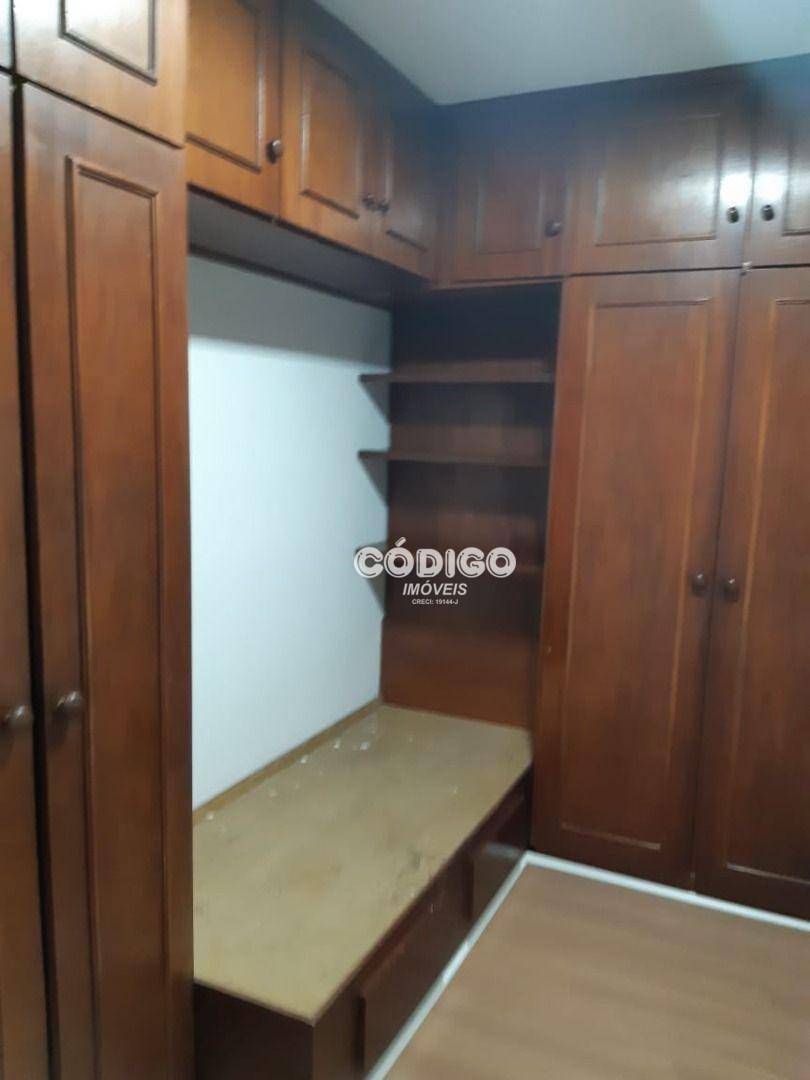 Apartamento à venda com 2 quartos, 70m² - Foto 13