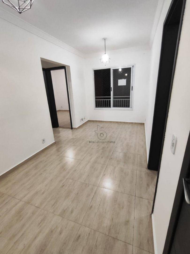 Apartamento à venda com 2 quartos, 49m² - Foto 2