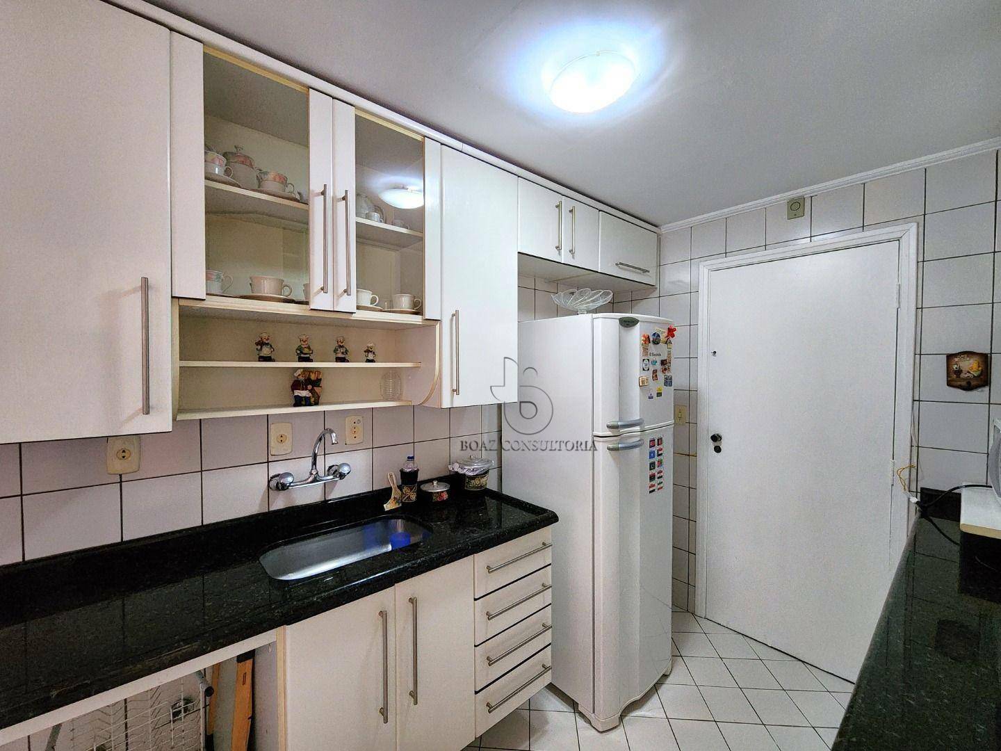 Apartamento à venda com 3 quartos, 96m² - Foto 6