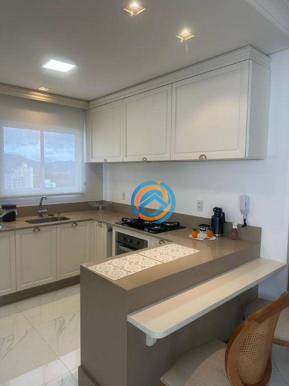 Apartamento à venda com 4 quartos, 170m² - Foto 11