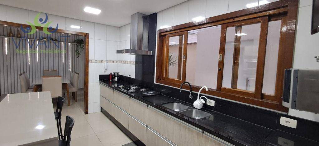 Sobrado para alugar com 4 quartos, 233m² - Foto 42