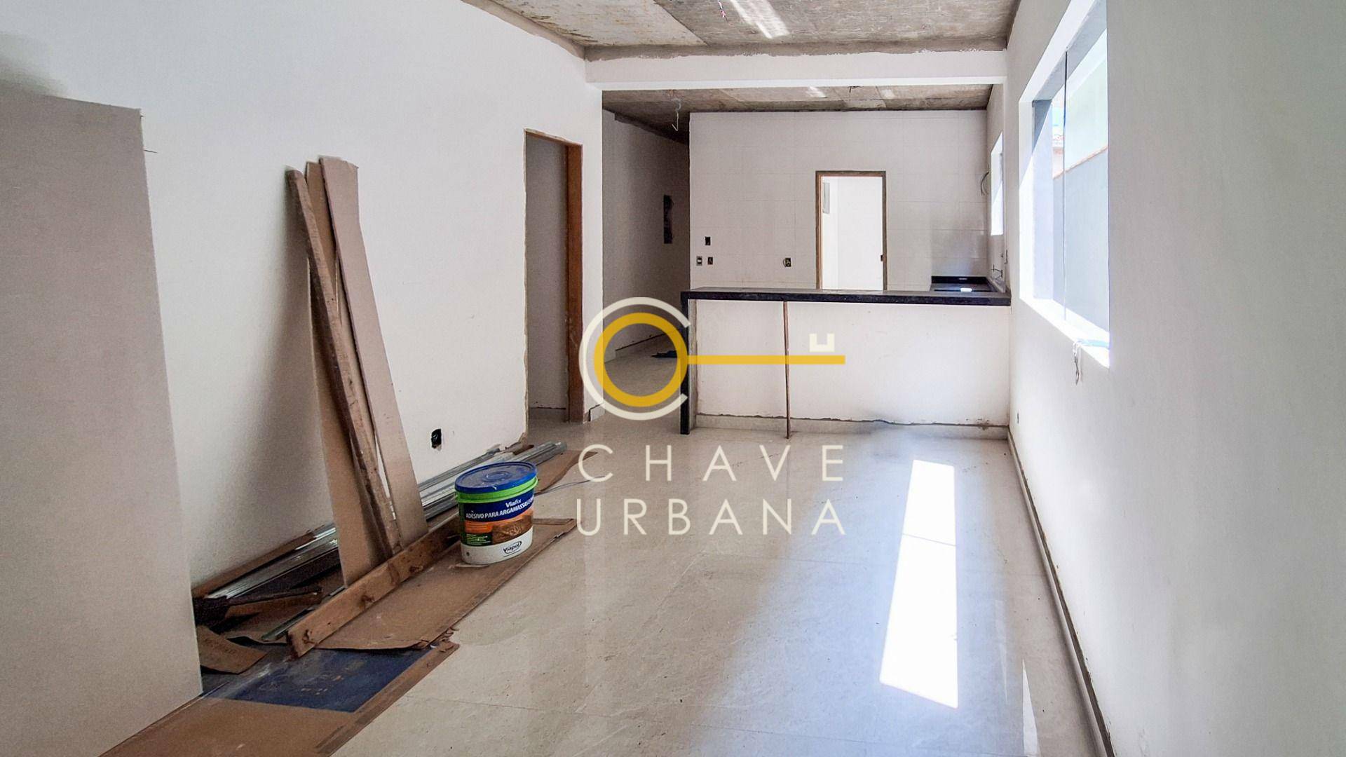 Casa à venda com 3 quartos, 100m² - Foto 2