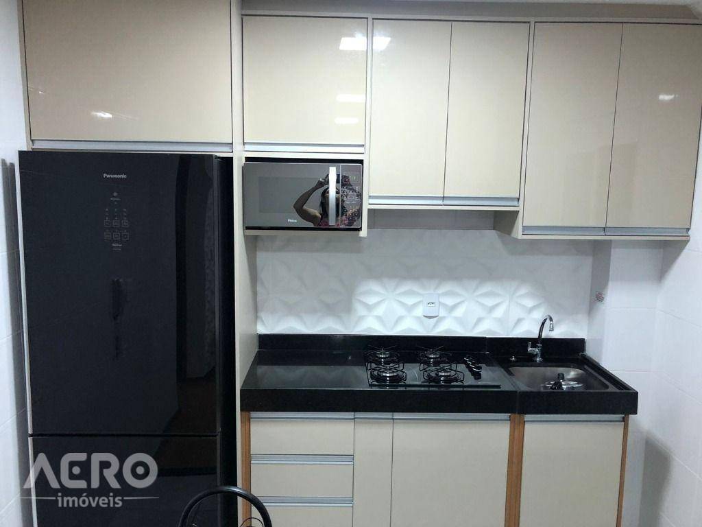 Apartamento à venda com 2 quartos, 45m² - Foto 12