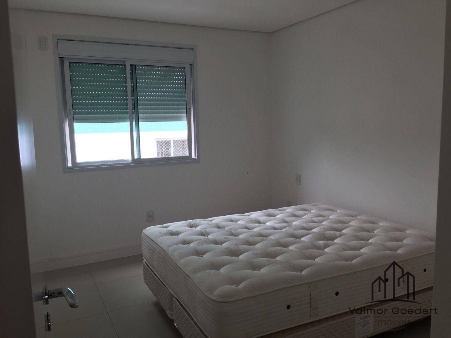 Apartamento à venda com 3 quartos, 115m² - Foto 7