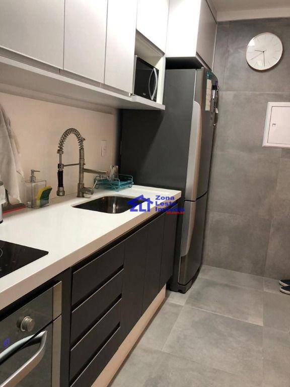 Apartamento à venda com 2 quartos, 72m² - Foto 10