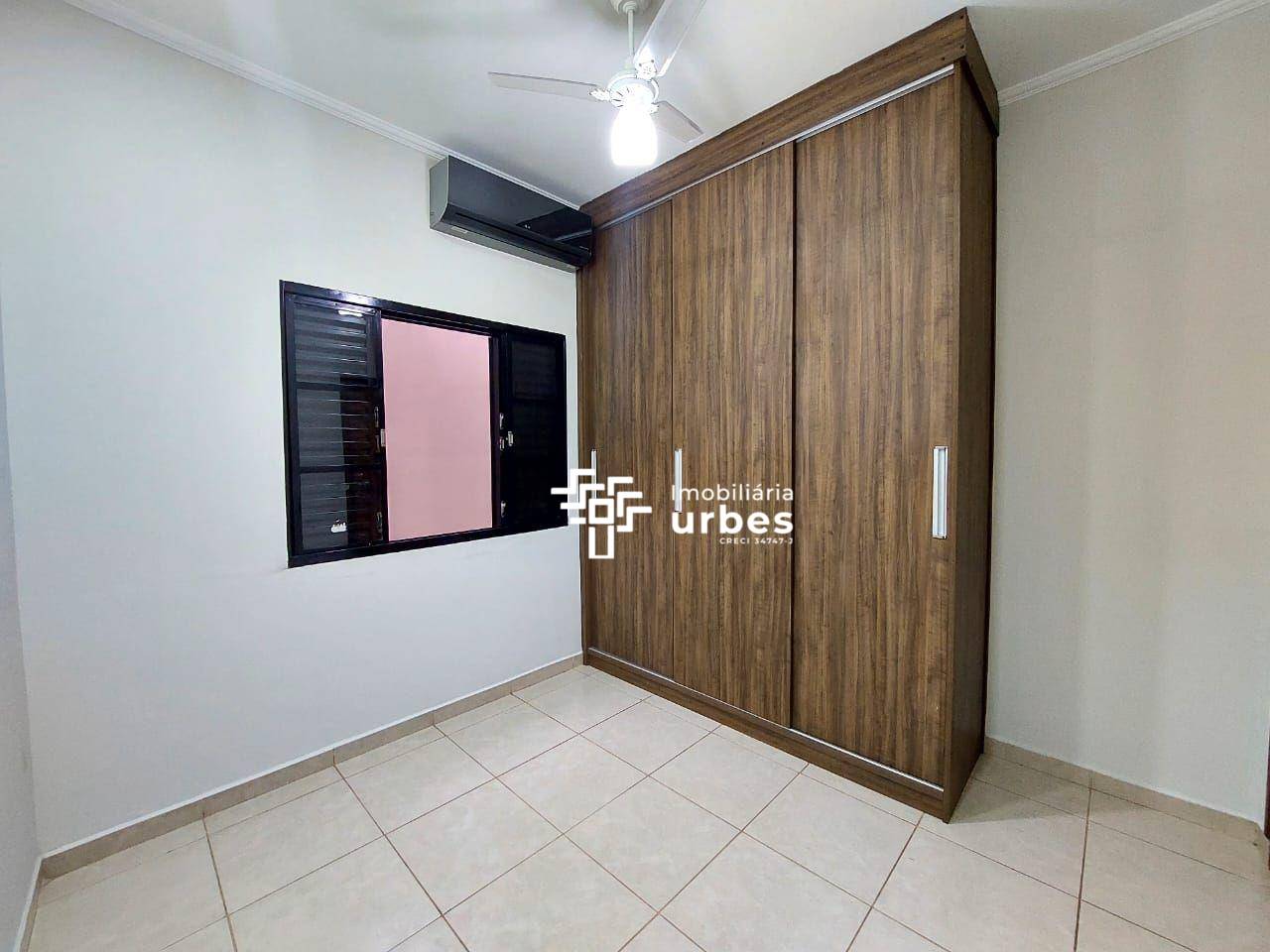 Casa para alugar com 3 quartos, 209m² - Foto 13