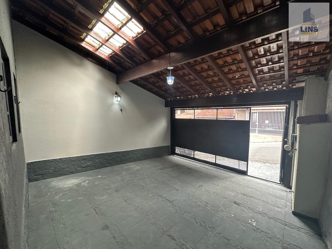 Casa à venda com 3 quartos, 128m² - Foto 2