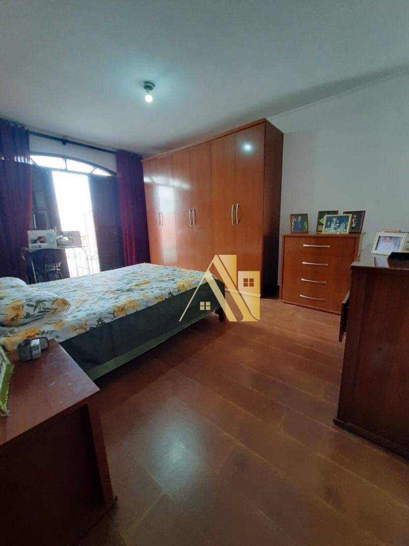 Sobrado à venda com 3 quartos, 180m² - Foto 17