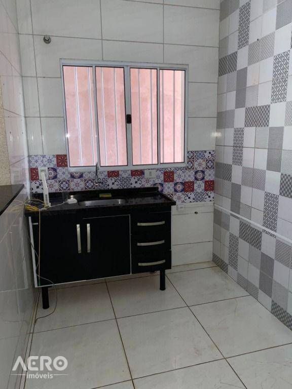 Casa para alugar com 2 quartos, 120m² - Foto 7