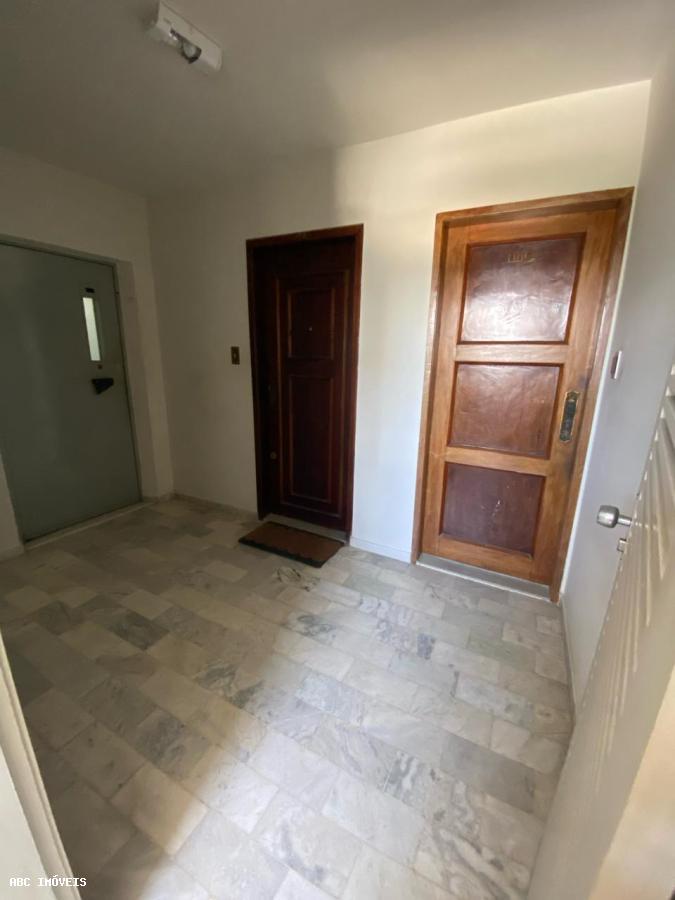 Apartamento à venda com 3 quartos, 138m² - Foto 4