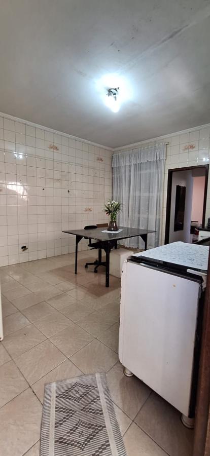 Sobrado à venda com 3 quartos, 200m² - Foto 3