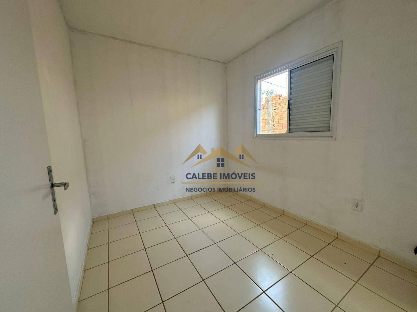 Casa à venda com 2 quartos, 45m² - Foto 7