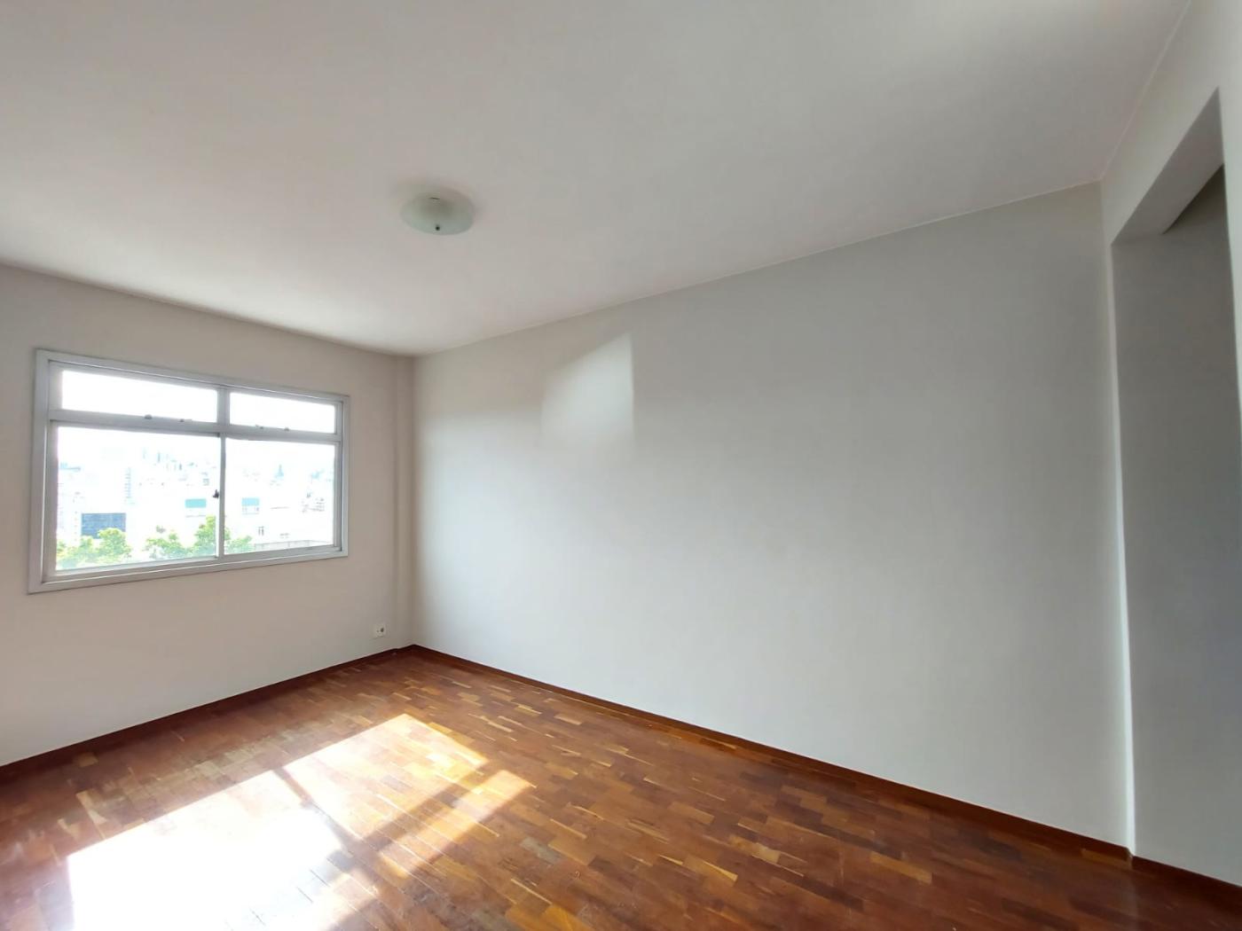 Apartamento para alugar com 2 quartos, 100m² - Foto 4