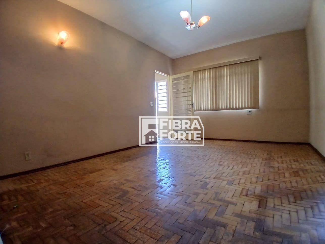 Casa à venda com 3 quartos, 148m² - Foto 4