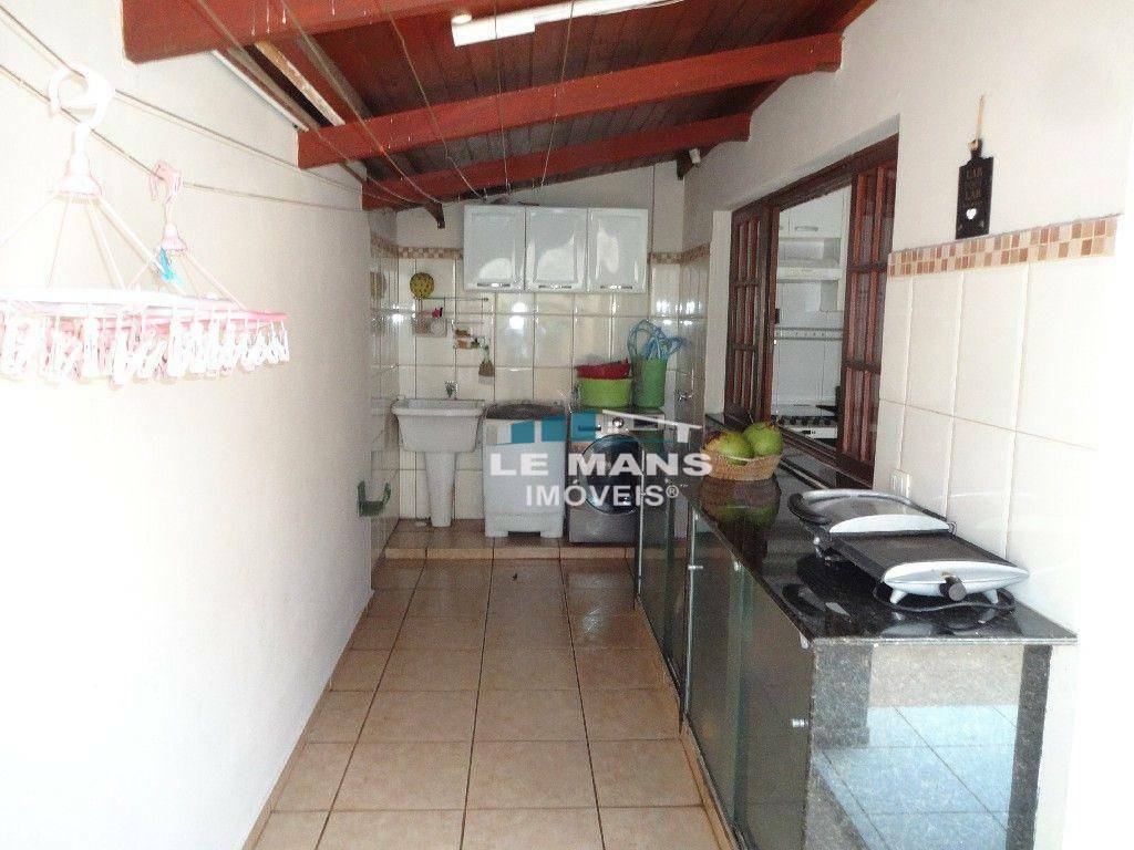 Casa à venda com 3 quartos, 213m² - Foto 57