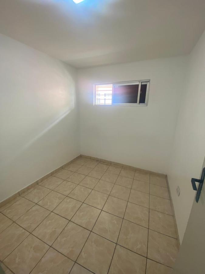 Apartamento para alugar com 3 quartos, 74m² - Foto 2