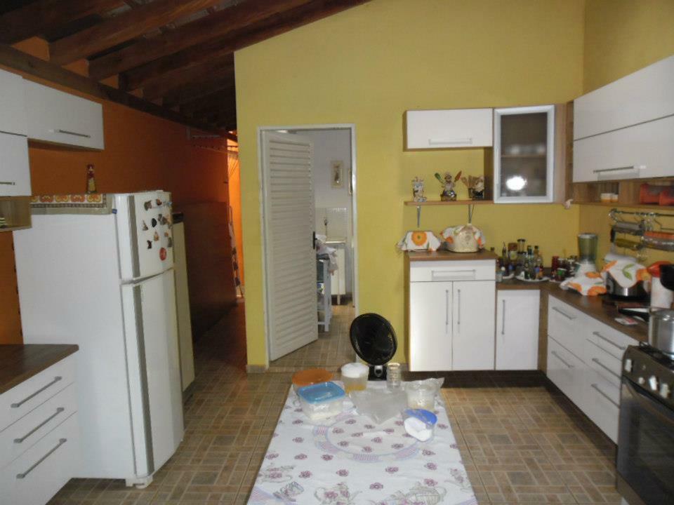 Chácara à venda com 2 quartos, 1000m² - Foto 2