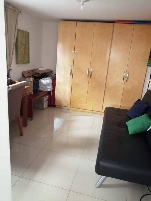 Sobrado à venda com 3 quartos, 210M2 - Foto 18