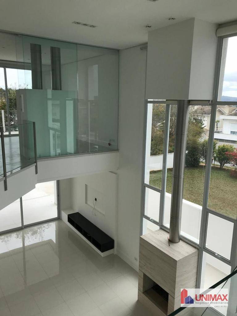 Casa de Condomínio para alugar com 4 quartos, 445m² - Foto 3