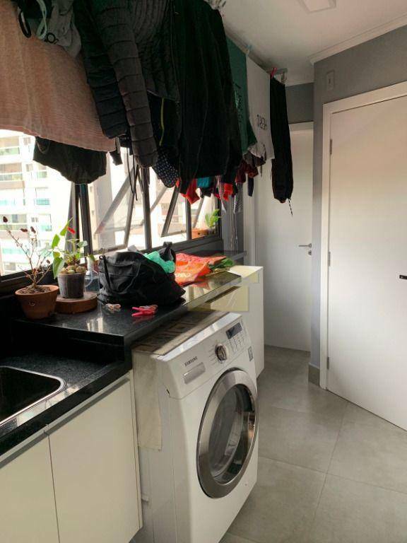 Apartamento à venda com 3 quartos, 150m² - Foto 5