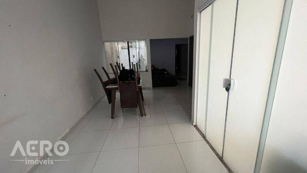 Casa à venda com 3 quartos, 138m² - Foto 9