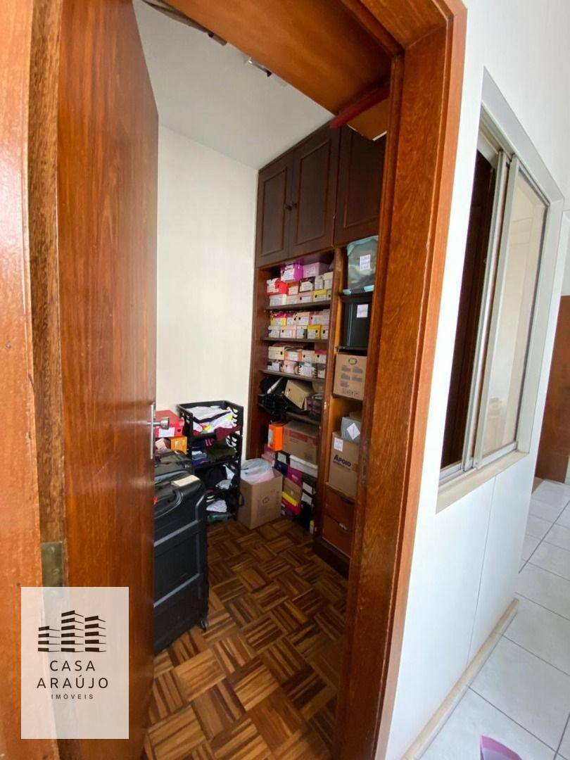 Apartamento à venda com 4 quartos, 140m² - Foto 19