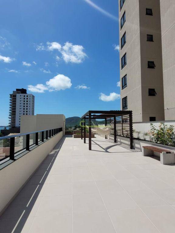 Apartamento para alugar com 2 quartos, 71m² - Foto 2
