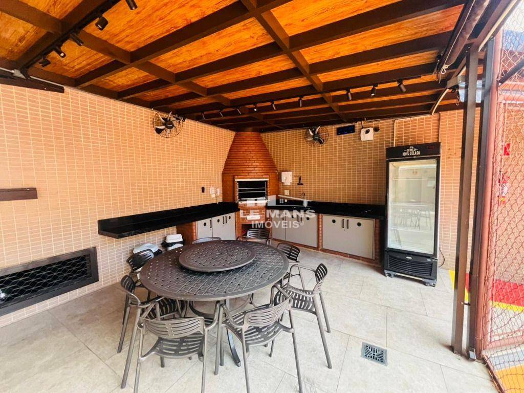 Apartamento, 3 quartos, 218 m² - Foto 2