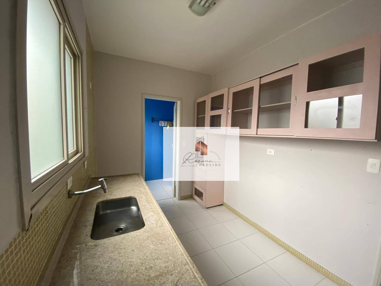 Apartamento à venda com 2 quartos, 70m² - Foto 4