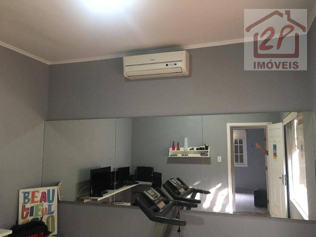 Casa à venda com 3 quartos, 230m² - Foto 32