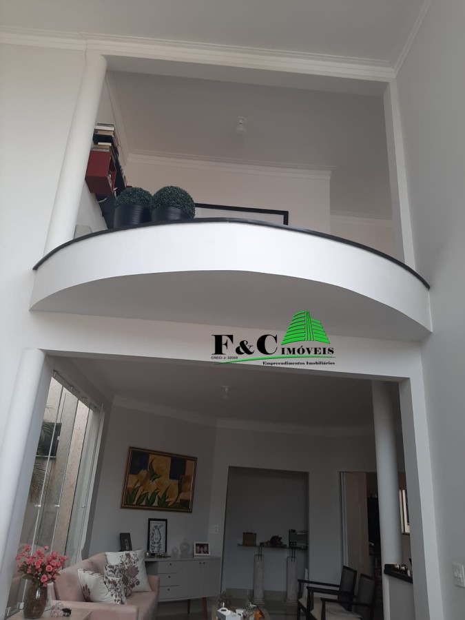 Casa de Condomínio para alugar com 3 quartos, 200m² - Foto 4