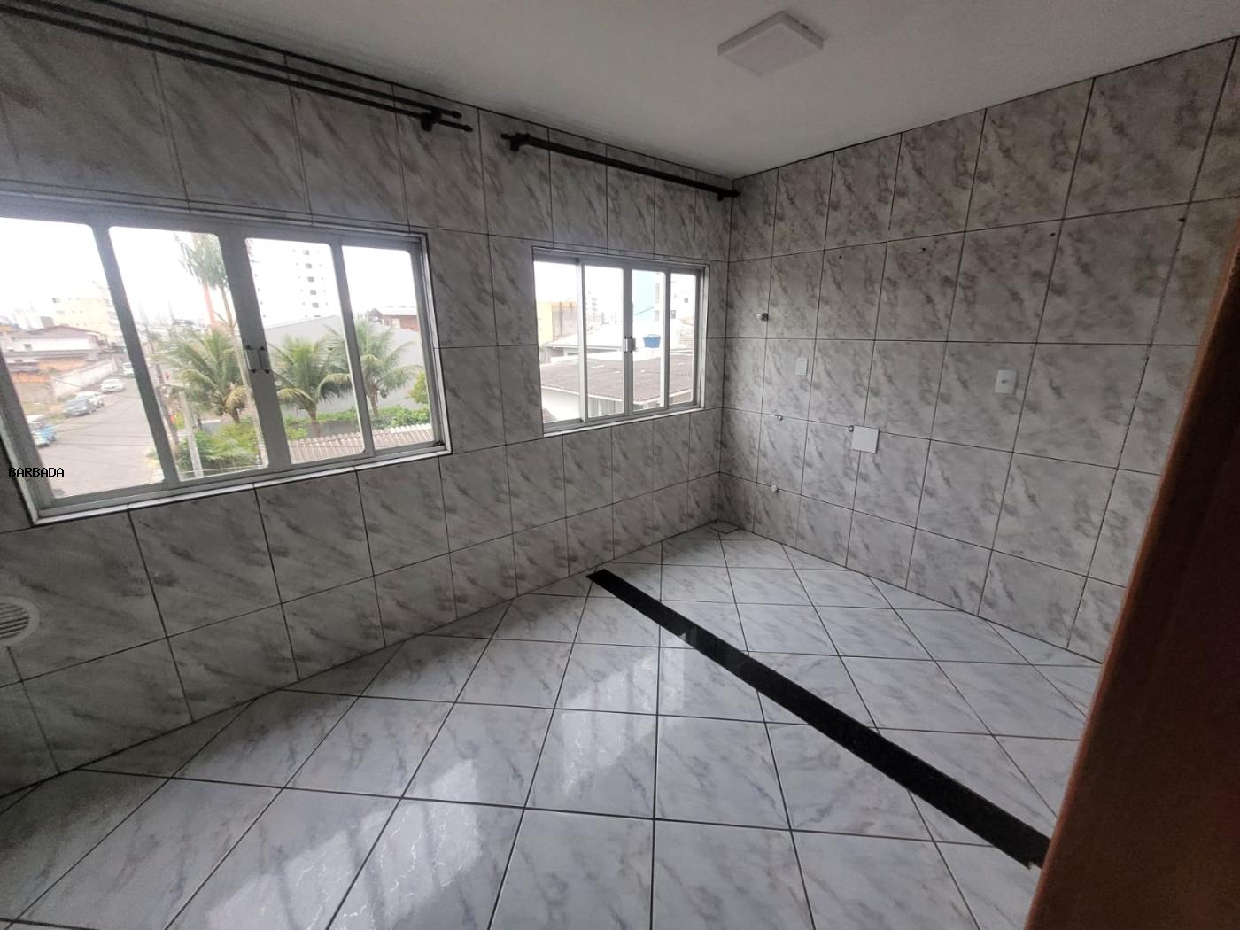 Apartamento para alugar com 3 quartos, 150m² - Foto 6