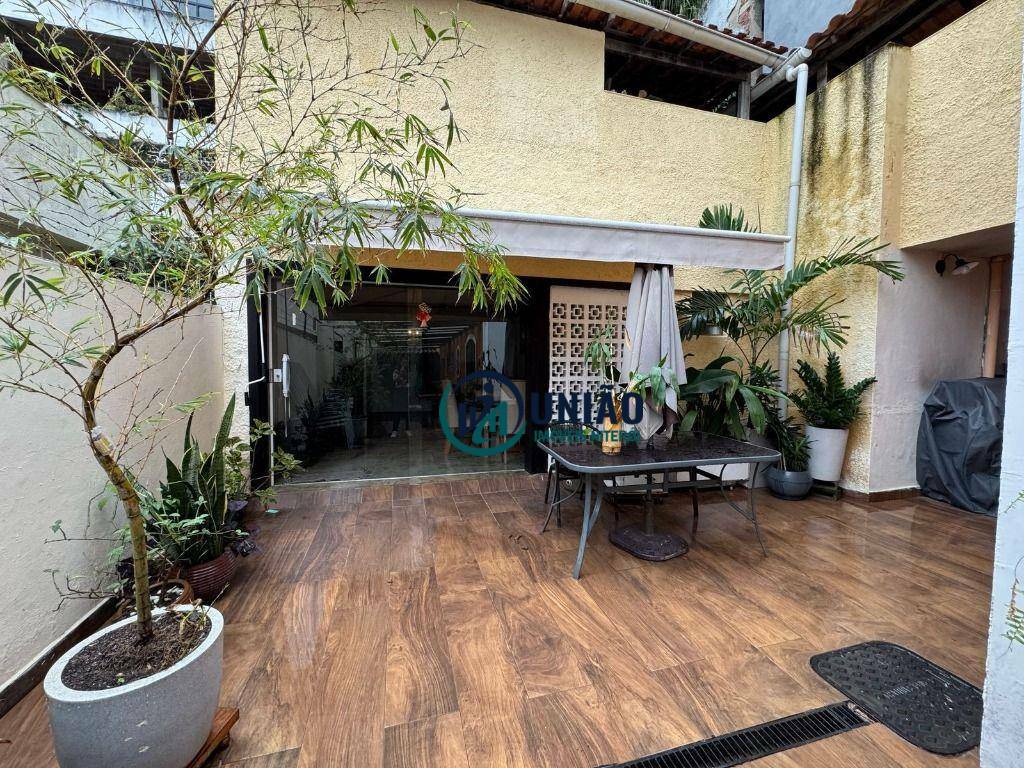 Casa à venda com 3 quartos, 140m² - Foto 5