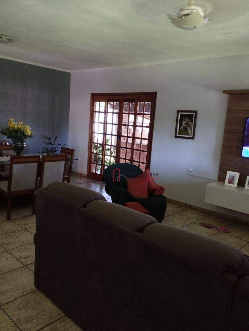 Chácara, 3 quartos, 1000 m² - Foto 9