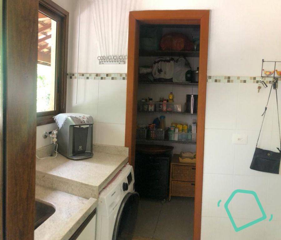 Casa de Condomínio à venda com 3 quartos, 225m² - Foto 52