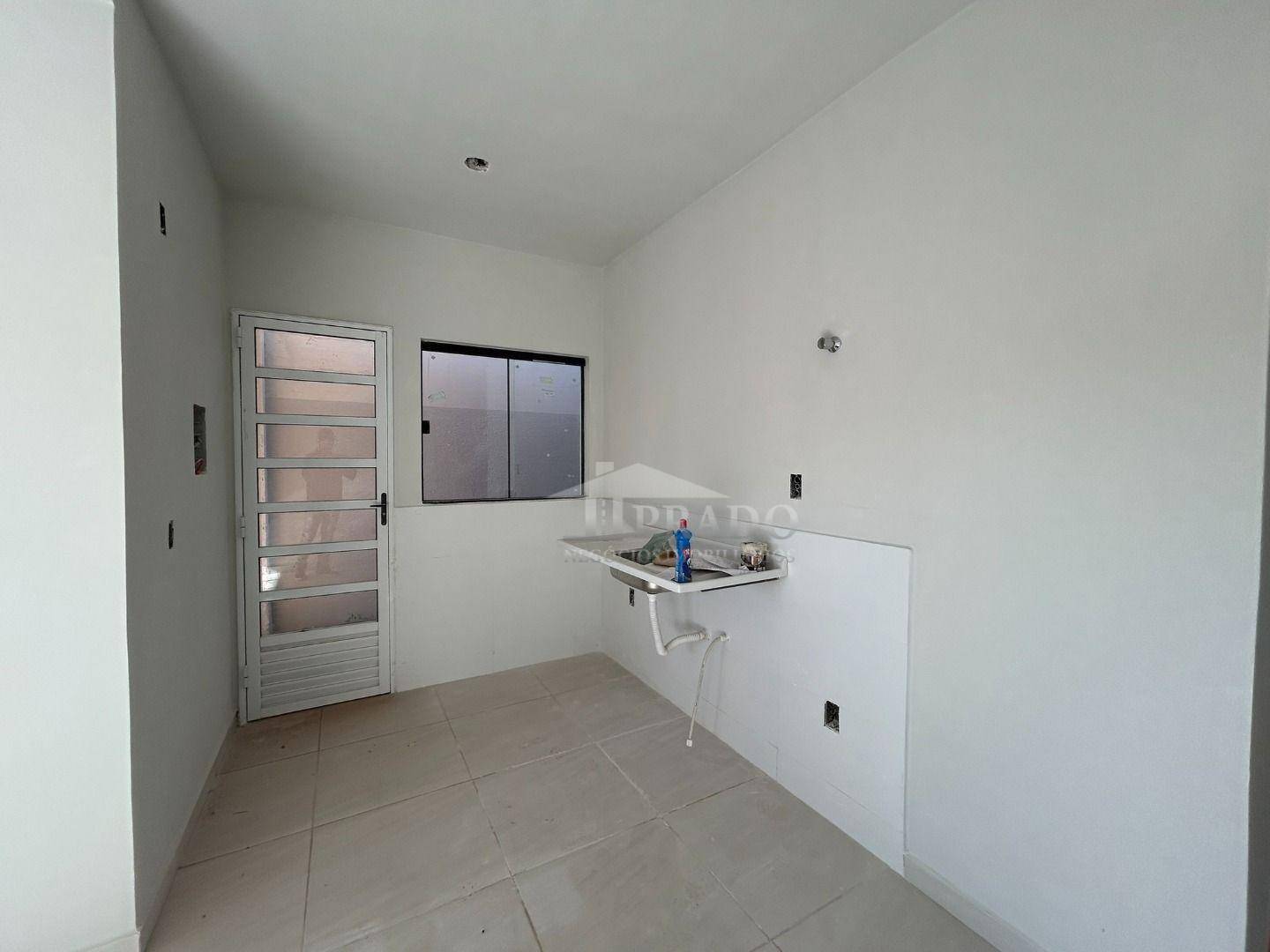 Casa à venda com 2 quartos, 79m² - Foto 5