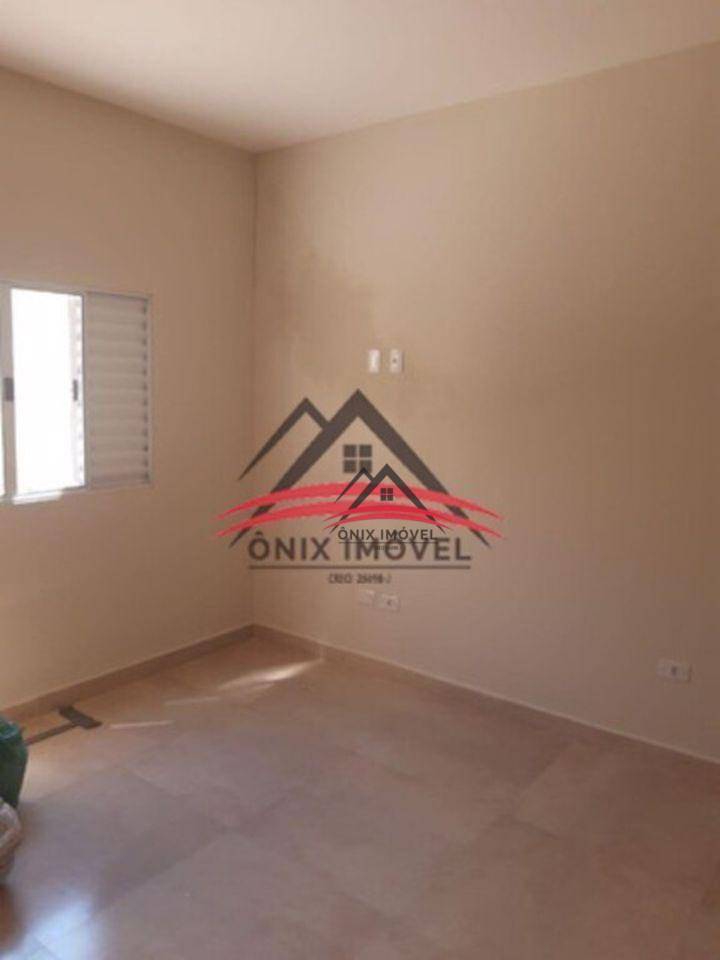 Casa à venda e aluguel com 3 quartos, 137m² - Foto 4