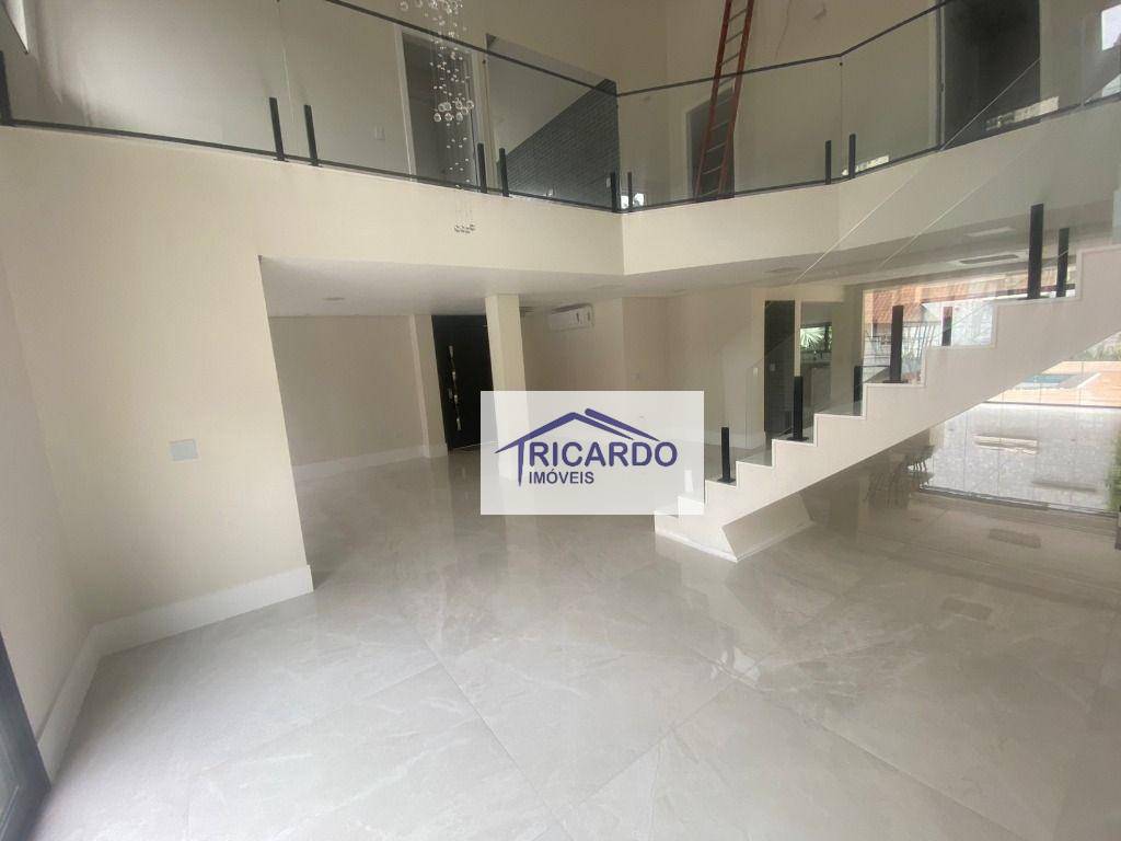 Sobrado à venda com 3 quartos, 358M2 - Foto 2