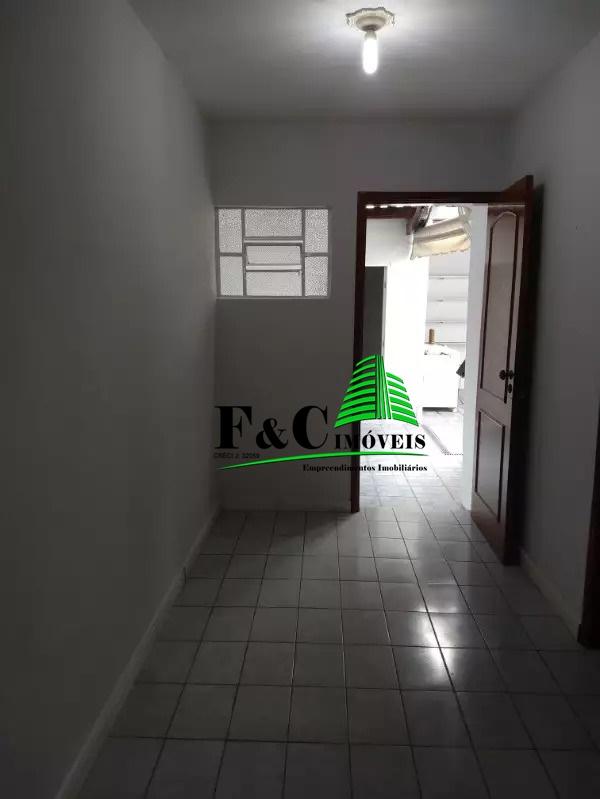 Casa à venda com 3 quartos, 180m² - Foto 5