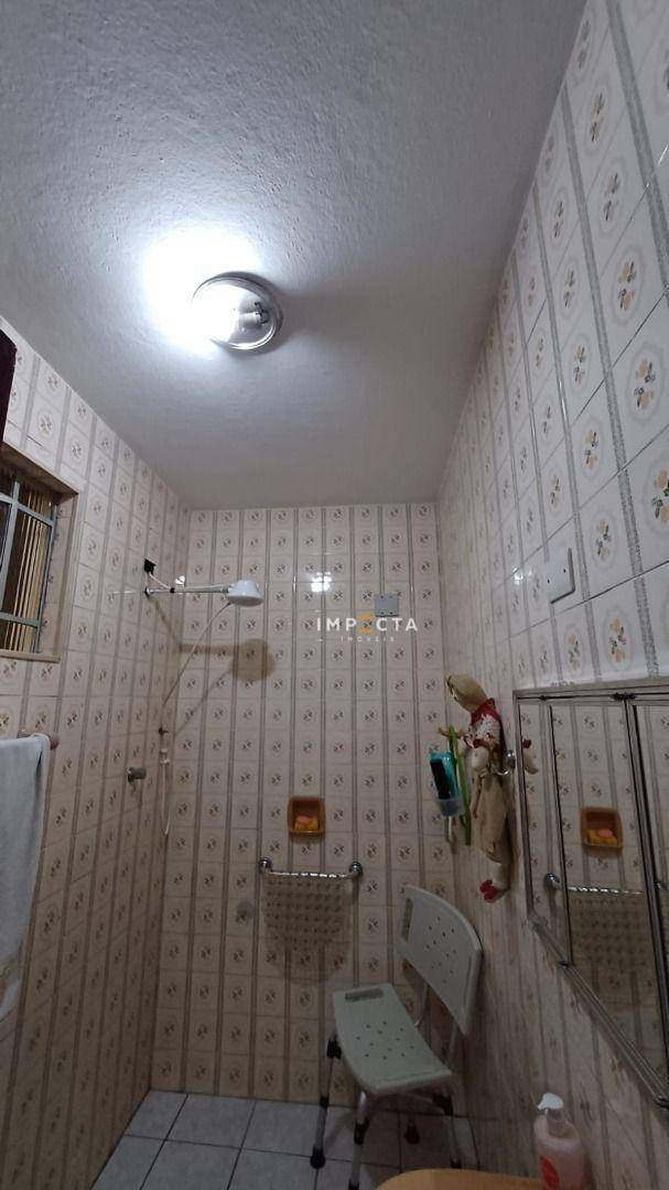 Sobrado à venda com 3 quartos, 200m² - Foto 18