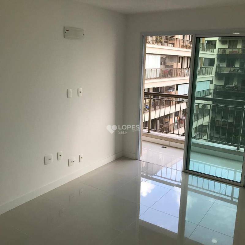 Apartamento à venda com 2 quartos, 84m² - Foto 11