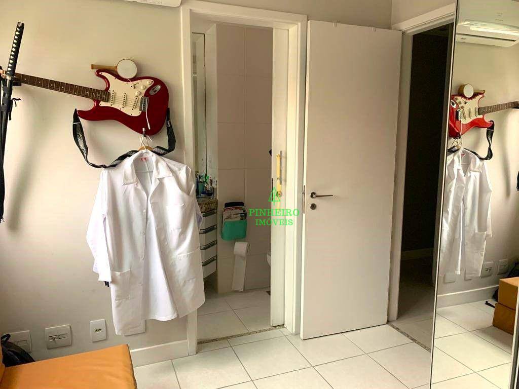 Apartamento à venda com 4 quartos, 140m² - Foto 20