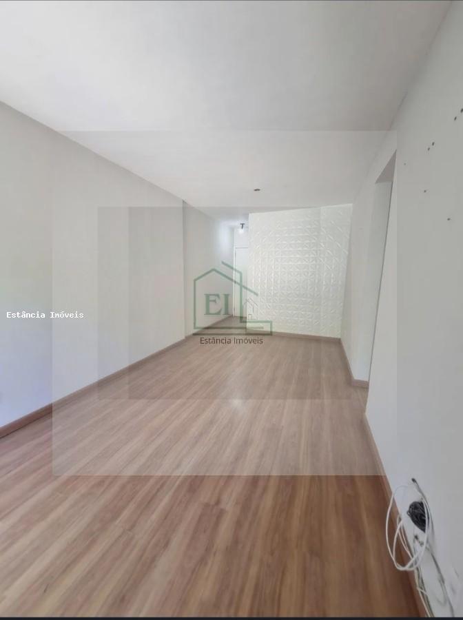 Apartamento à venda com 2 quartos, 62m² - Foto 11