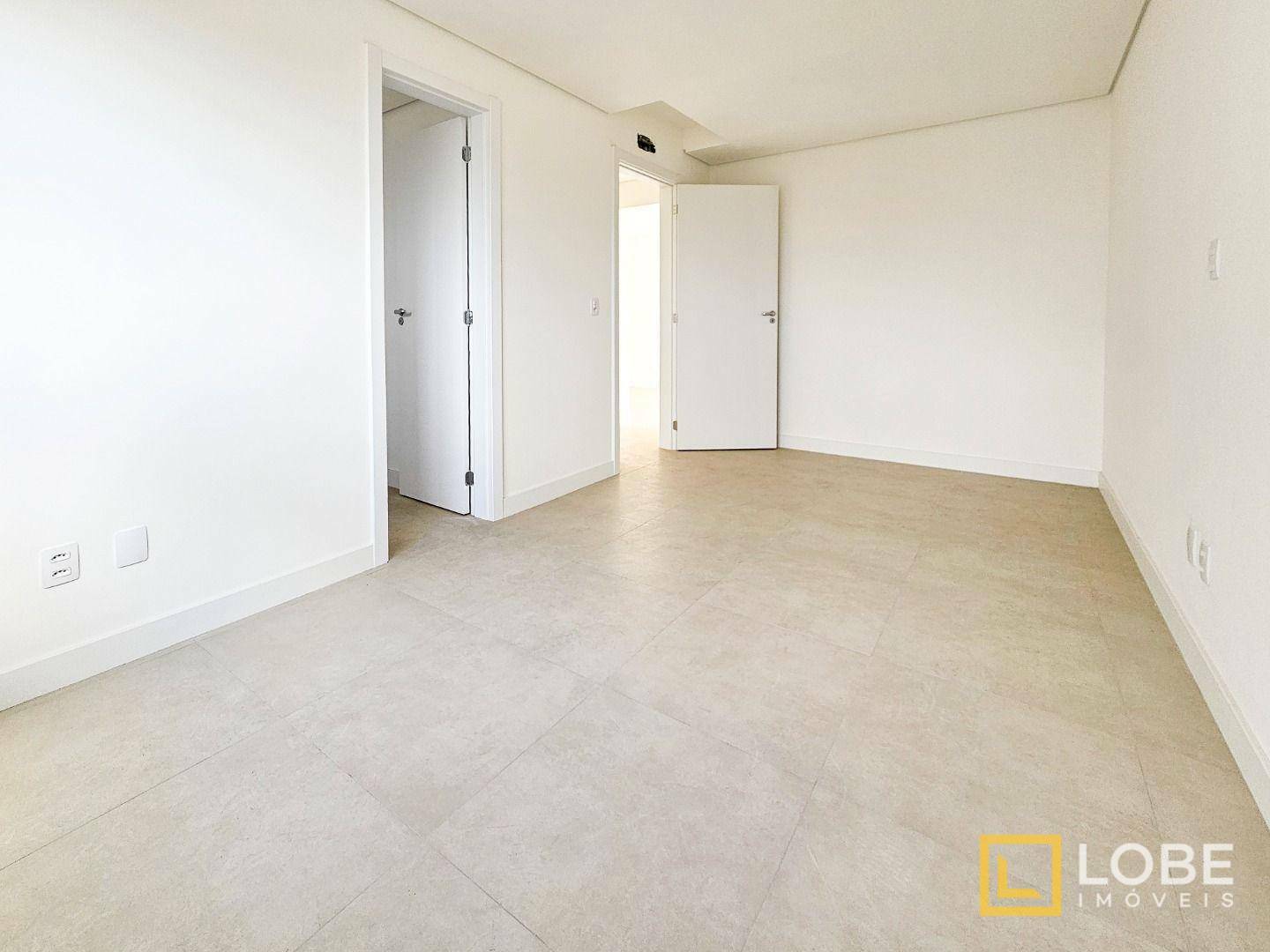 Apartamento à venda com 2 quartos, 68m² - Foto 7