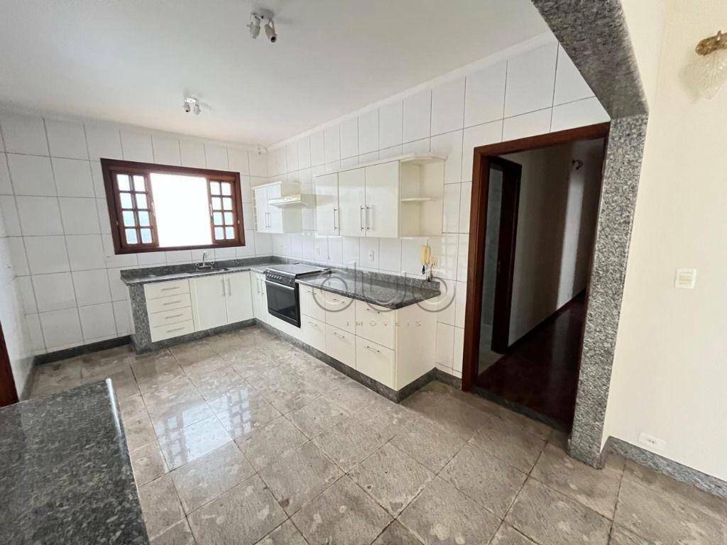Casa à venda com 3 quartos, 200m² - Foto 28