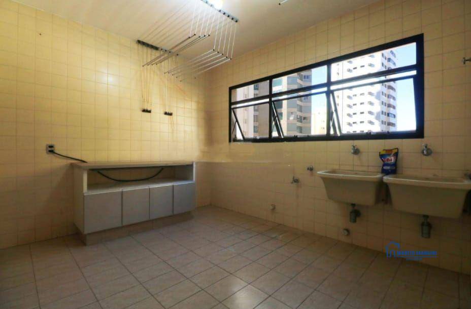 Apartamento à venda com 4 quartos, 338m² - Foto 25