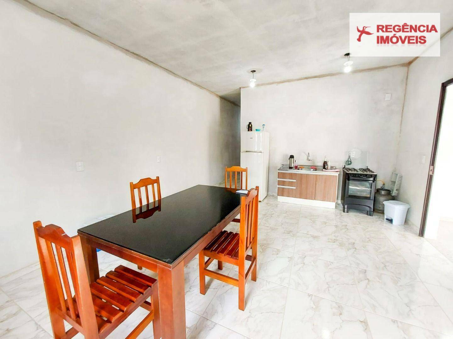 Casa à venda com 2 quartos, 110m² - Foto 12