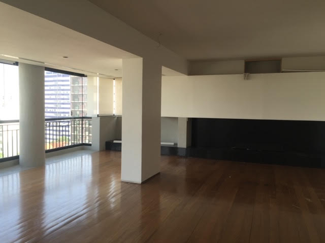 Apartamento à venda com 3 quartos, 215m² - Foto 2