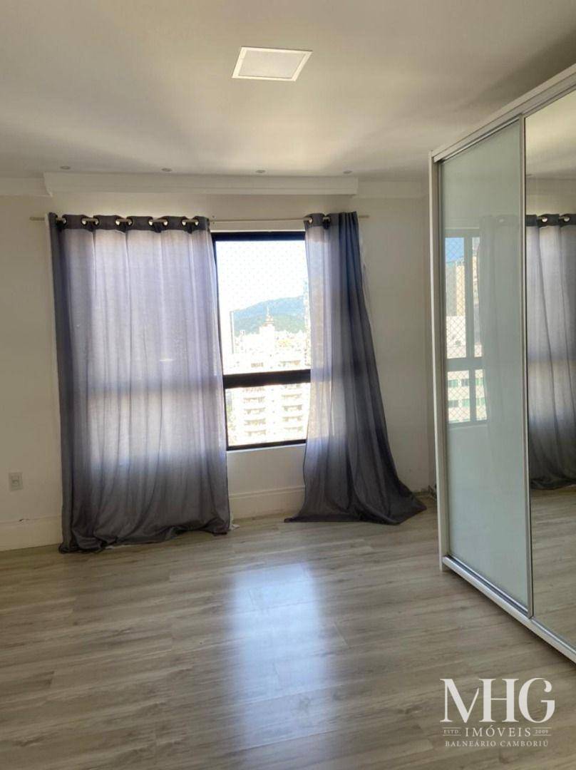 Apartamento à venda com 3 quartos, 127m² - Foto 12